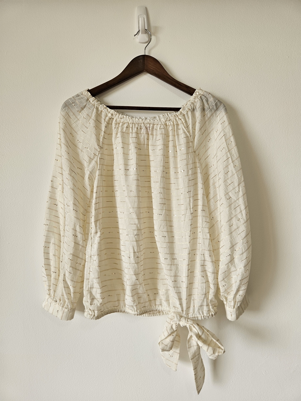 NWOT Vince Camuto S Small Ivory Blouse Waist Tie Gold Stripes Sequin Metallic
